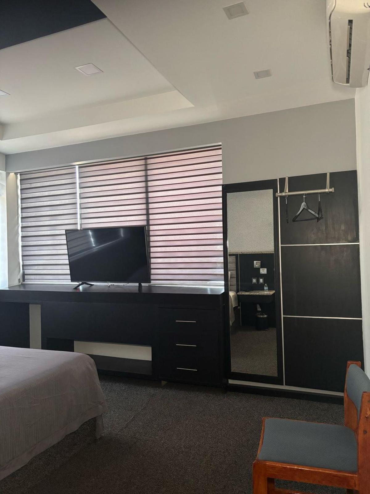 Hotel You Koso Тихуана Экстерьер фото