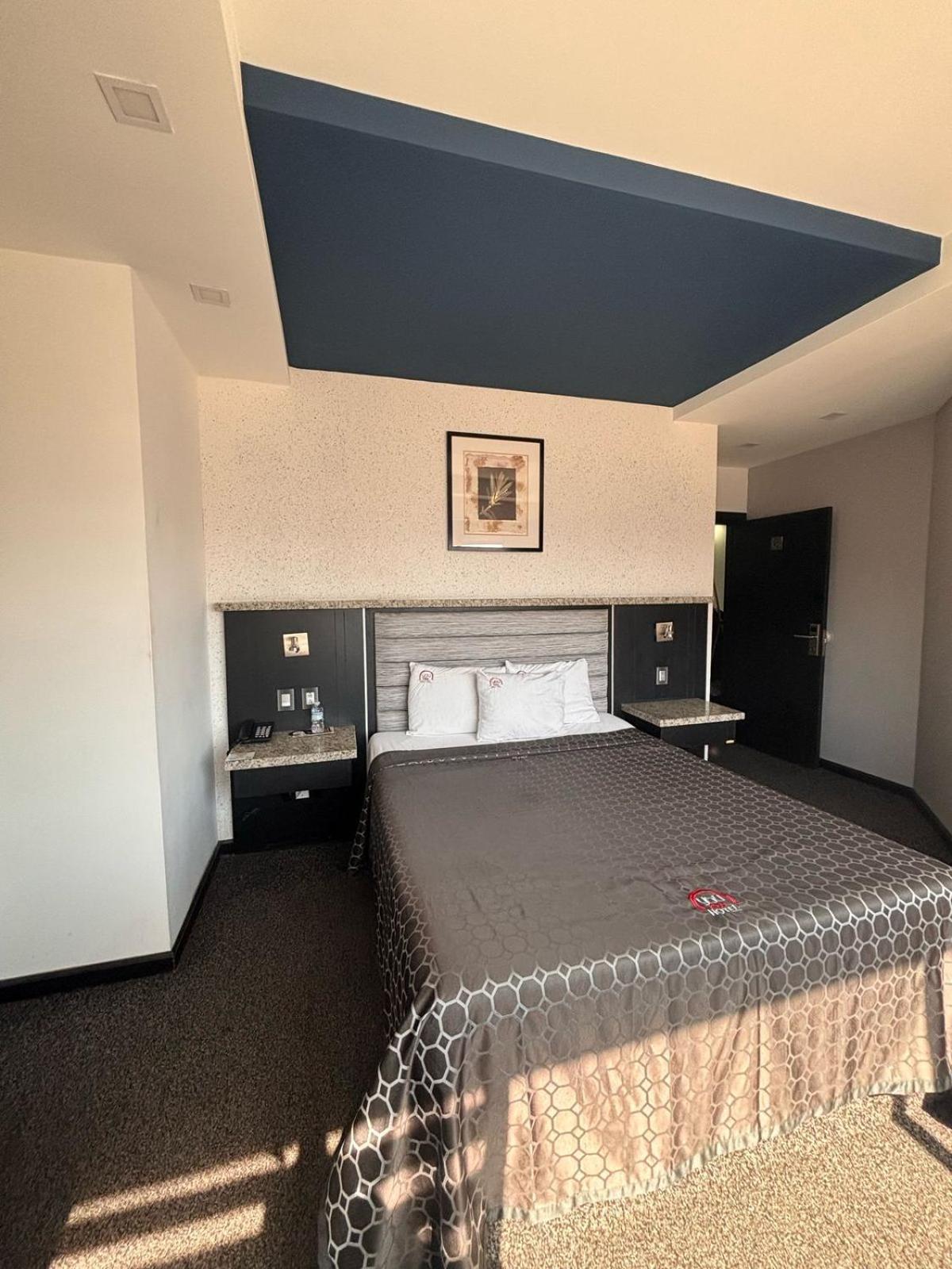 Hotel You Koso Тихуана Экстерьер фото