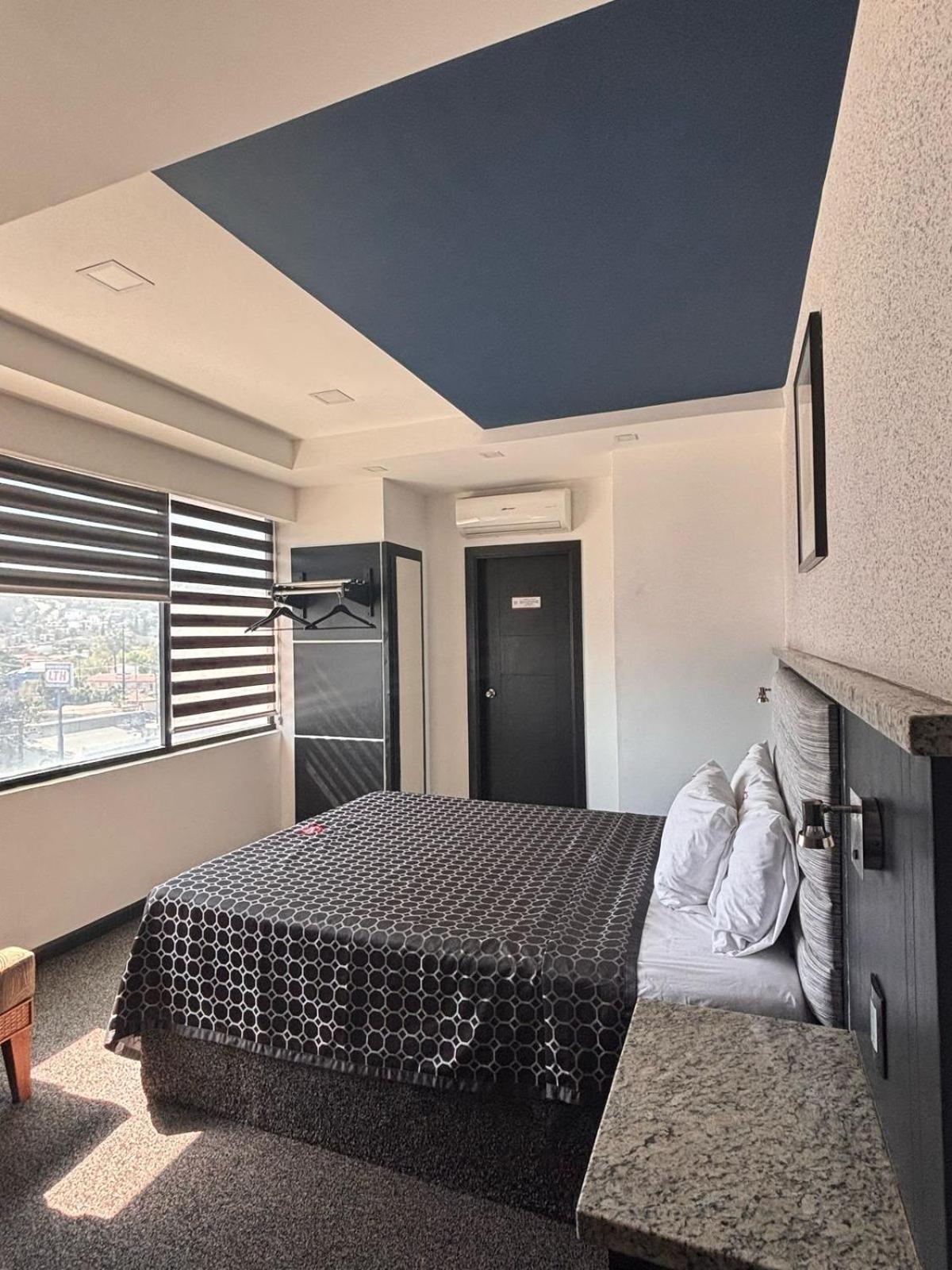 Hotel You Koso Тихуана Экстерьер фото